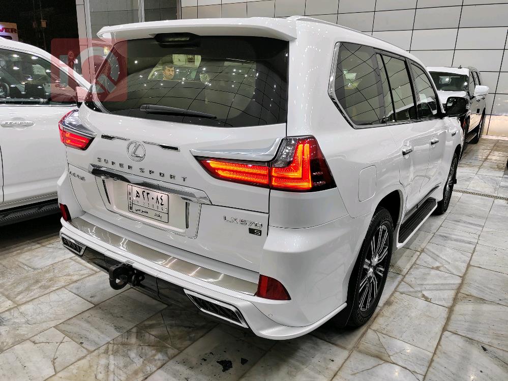 Lexus LX